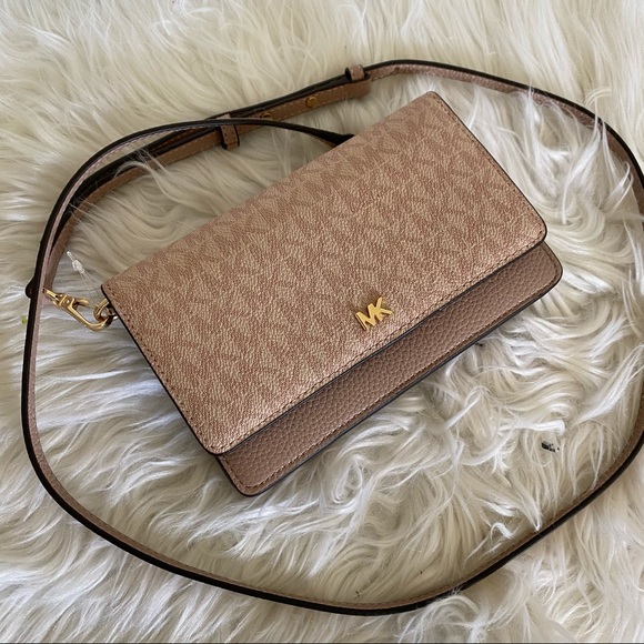 Michael Kors mott phone case crossbody bag - Picture 2 of 12